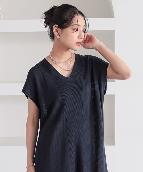 n'OrLABEL(ノアールレーベル)の「Vネックニットチュニック(ニット/セーター・レディース・グレー/ネイビー/ベージュ・2/1)」の15枚目の写真