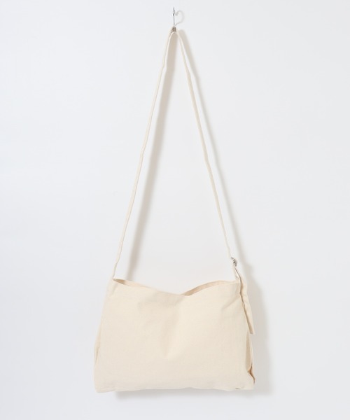 TRUSS（トラス）の「TRUSS ｷｬﾝﾊﾞｽﾐｭｾﾞｯﾄﾊﾞｯｸﾞ（ショルダーバッグ・レディース・ナチュラル/ストライプ/オリーブ・F）」の8枚目の写真