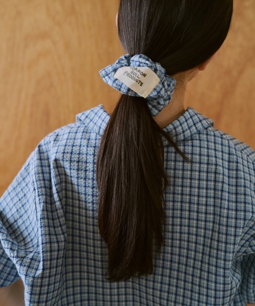 common gull products.（コモンガルプロダクツ）の「鮮やかなまま残る記憶のシュシュ（シュシュ・レディース・ブルー系/イエロー系・フリー）」の7枚目の写真