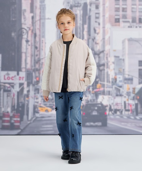 combimini(コンビミニ)の「MA-1中綿ブルゾン(ブルゾン・キッズ・グレイッシュベージュ/ベージュ・110/120/130/140)」の2枚目の写真