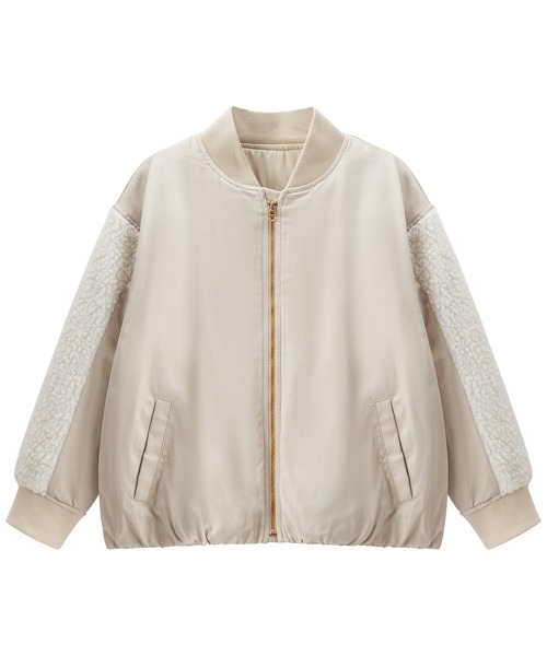 combimini(コンビミニ)の「MA-1中綿ブルゾン(ブルゾン・キッズ・グレイッシュベージュ/ベージュ・110/120/130/140)」の4枚目の写真