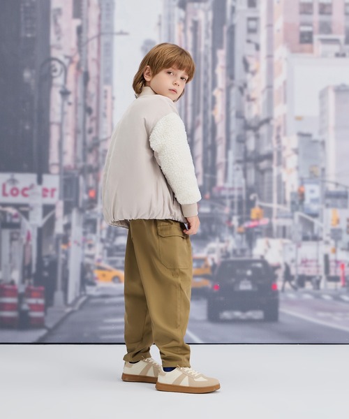 combimini(コンビミニ)の「MA-1中綿ブルゾン(ブルゾン・キッズ・グレイッシュベージュ/ベージュ・110/120/130/140)」の14枚目の写真