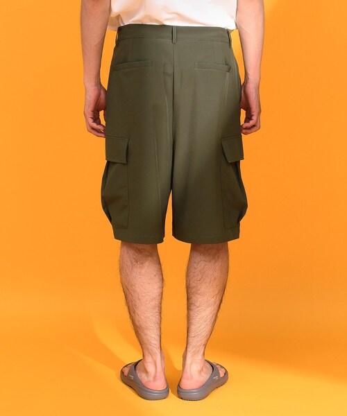 THE SHOP TK (ザ ショップ ティーケー )の「mizugiwa水陸両用カーゴショートパンツ 【接触冷感/UVカット/吸水速乾/洗濯機OK】(その他パンツ・メンズ・ブラック/ダークオリーブ・02/03)」の13枚目の写真