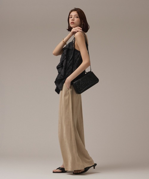 GRACE CONTINENTAL（グレースコンチネンタル）の「エンブロイダリーキャミブラウス（キャミソール・レディース・ピンク/ブラック・36）」の5枚目の写真