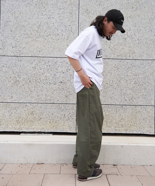 NOMANUAL(NOMANUAL)の「【NOMANUAL】アーチロゴTシャツ(Tシャツ/カットソー・メンズ・ブラック/ホワイト・M/L)」の18枚目の写真