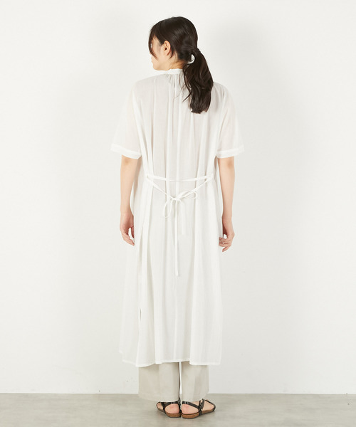 MELROSE claire(メルローズ クレール)の「【シャツギャザーワンピース】(ワンピース・レディース・チャコールグレー/ブルーグリーン/オフホワイト・FREE)」の6枚目の写真
