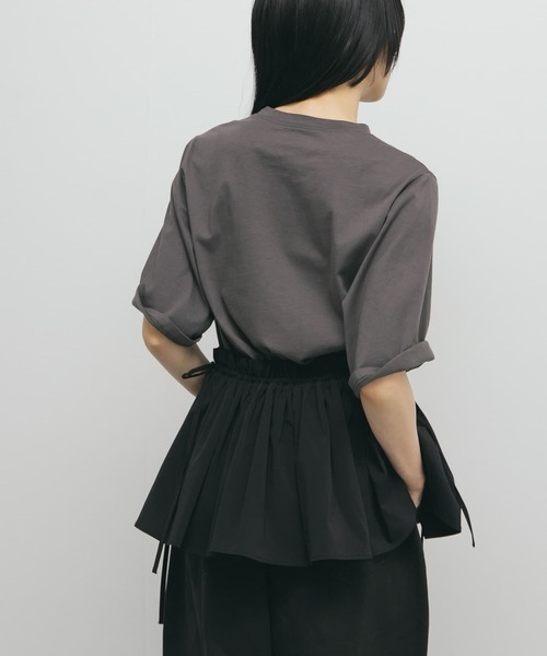 KBF（ケイビーエフ）の「汗ジミ防止ペプラムドッキングTEE（Tシャツ/カットソー・レディース・ホワイト系その他/グレー系その他/オフホワイト・ONE）」の18枚目の写真