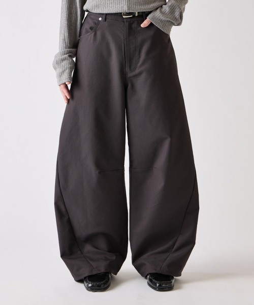 Lui's(ルイス)の「アクティブカーブパンツ(スラックス・メンズ・ブラック/ネイビー/ダークブラウン・M/S)」の2枚目の写真