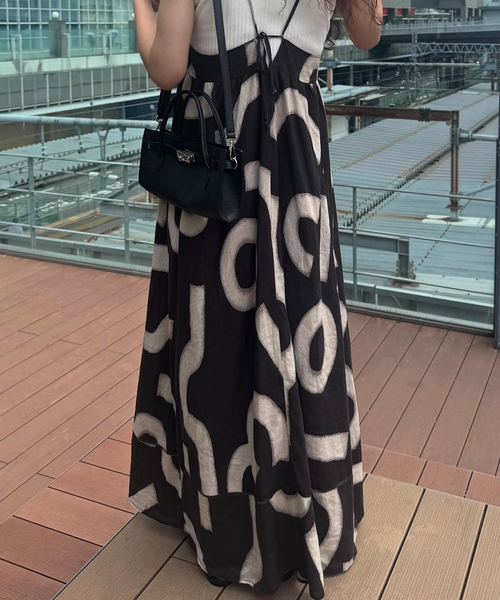 JOURNAL STANDARD(ジャーナルスタンダード)の「VISアサキカプリントワンピース(ワンピース・レディース・ブラック/マスタード・FREE)」の20枚目の写真