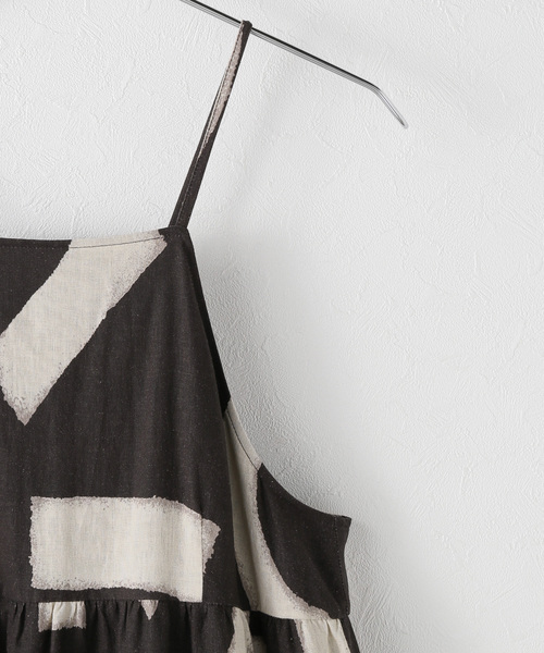 JOURNAL STANDARD(ジャーナルスタンダード)の「VISアサキカプリントワンピース(ワンピース・レディース・ブラック/マスタード・FREE)」の13枚目の写真