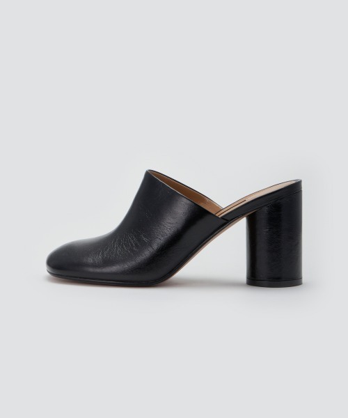 PELLICO(ペリーコ)の「VOLA ミュール 8.0cm BLACK(サンダル・レディース・ブラック・36/35/38/37)」の2枚目の写真