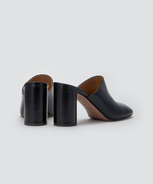 PELLICO(ペリーコ)の「VOLA ミュール 8.0cm BLACK(サンダル・レディース・ブラック・36/35/38/37)」の7枚目の写真