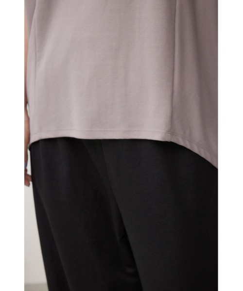 AZUL by moussy(アズールバイマウジー)の「C/T冷感ドルマントップス(Tシャツ/カットソー・レディース・ブラック/ブラック系その他/ライトグレー・FREE)」の21枚目の写真