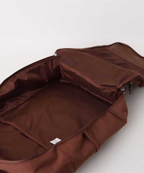 NIKE(ナイキ)の「《NIKEアパレル》ユーティリティスピードバックパック2.0(バックパック/リュック・メンズ・ブラウン/ブラック・フリー)」の5枚目の写真