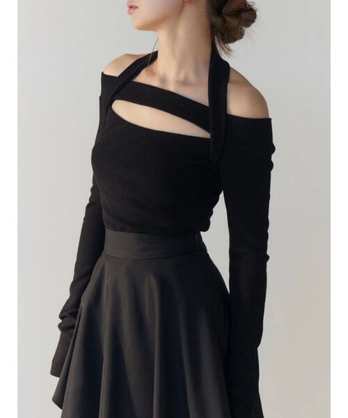 EATME(イートミー)の「ホルターネックオフショルTOP(Tシャツ/カットソー・レディース・グレー/ブラック/アイボリー/オレンジ・FREE)」の1枚目の写真