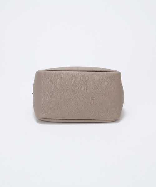 Breath TOPKAPI(ブレストプカピ)の「【Breath TOPKAPI】シュリンクレザー ショルダー付き ミニ トートバッグ / チャーム付き(ショルダーバッグ・レディース・オフホワイト/グレイッシュベージュ/ライトカーキ/ブラック・FREE)」の7枚目の写真
