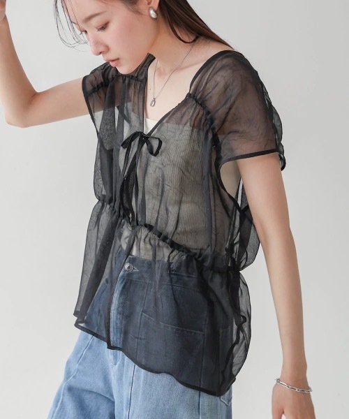 Bab(バブ)の「前後2WAYギャザーブラウス(シャツ/ブラウス・レディース・チャコールグレー/アイボリー/ブラック/ピンク/サンドベージュ・MEDIUM)」の3枚目の写真