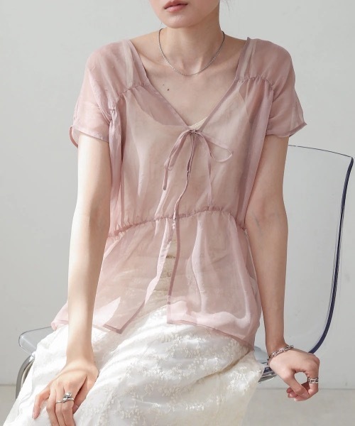 Bab(バブ)の「前後2WAYギャザーブラウス(シャツ/ブラウス・レディース・チャコールグレー/アイボリー/ブラック/ピンク/サンドベージュ・MEDIUM)」の8枚目の写真