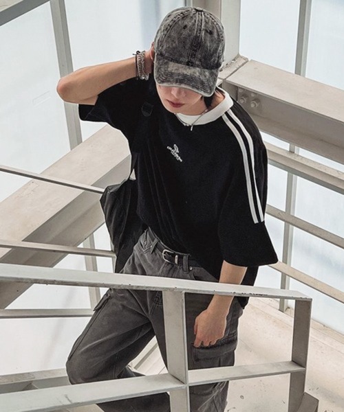 CERCA(チェルカ)の「【NOWLE】ラグランスリーブ フロント刺繍 ライン Tシャツ(Tシャツ/カットソー・メンズ・ブラック・X-LARGE/LARGE)」の22枚目の写真