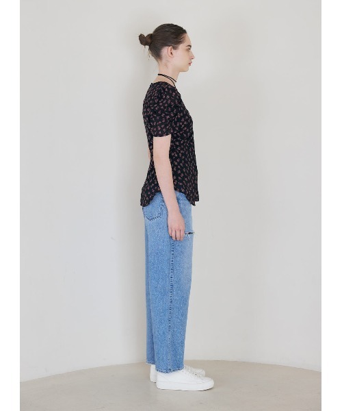 COEL（コエル）の「小花柄ジャガードブラウス（シャツ/ブラウス・レディース・ベージュ/ブラック・FREE）」の7枚目の写真