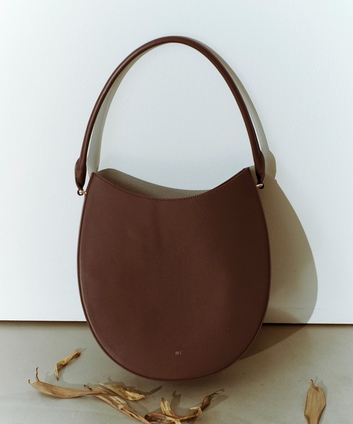 ADAM ET ROPE'(アダムエロペ)の「【PFT】Tamago Medium バッグ(ショルダーバッグ・レディース・キャメル/ブラウン/ホワイト・FREE)」の16枚目の写真