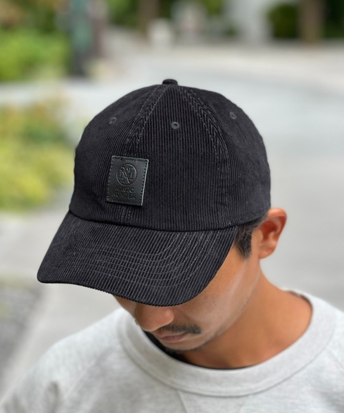 MAGIC NUMBER（マジック ナンバー）の「【MAGIC NUMBER】LEATHER PATCH CORDUROY LOW CAP（キャップ・メンズ・ブラウン/ブラック/ダークグレー・FREE）」の2枚目の写真
