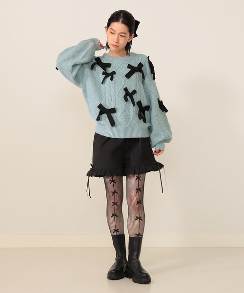 CAROLINA GLASER（カロリナ グレイサー）の「リボン ケーブルニット プルオーバー（ニット/セーター・レディース・オフホワイト/サックスブルー・ONE SIZE）」の14枚目の写真