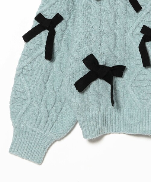 リボン ケーブルニット プルオーバー（ニット/セーター）｜CAROLINA