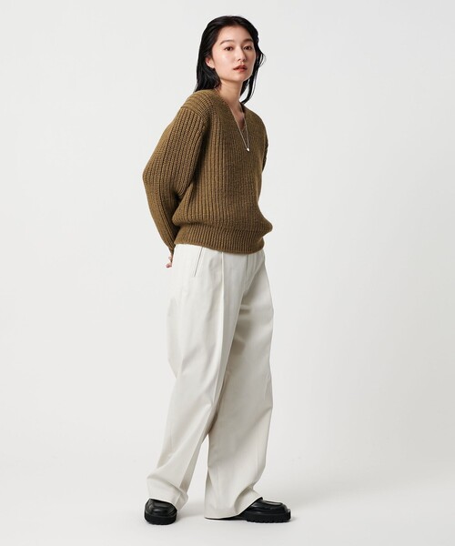 MARW UNITED ARROWS（マルゥ ユナイテッドアローズ）の「＜MARW UNITED ARROWS＞Vネック アゼ ニットプルオーバー（ニット/セーター・レディース・オフホワイト/ダークグレー/モカ・FREE）」の8枚目の写真