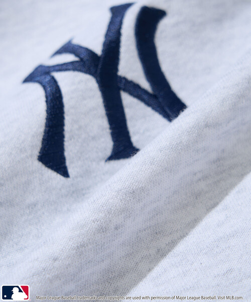 MLB(メジャーリーグベースボール)の「MLB/メジャーリーグベースボール 別注 SWEAT CIRCLE LOGO HOODIE/裏起毛サークルロゴパーカー(限定展開)(パーカー・メンズ・ブラック/アッシュグレー/ブラウン・SMALL/MEDIUM/LARGE)」の16枚目の写真