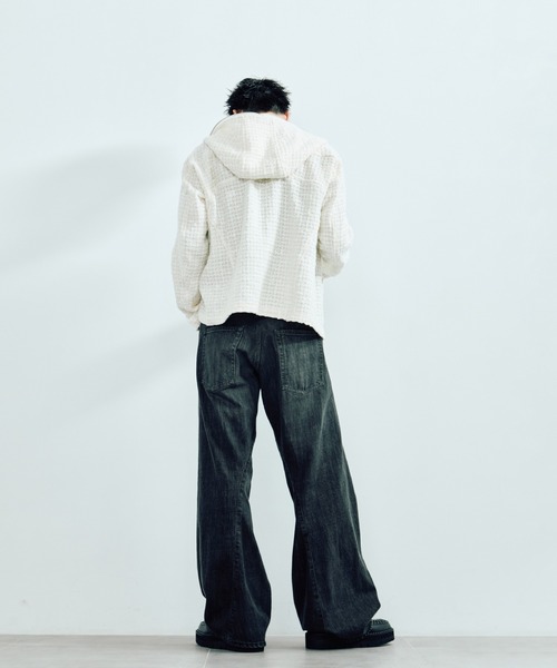 NVRFRGT（ネヴァーフォーゲット）の「別注 3D TWISTED  WIDELEG JEANS（デニムパンツ・メンズ・ブラック・2/1/3）」の8枚目の写真