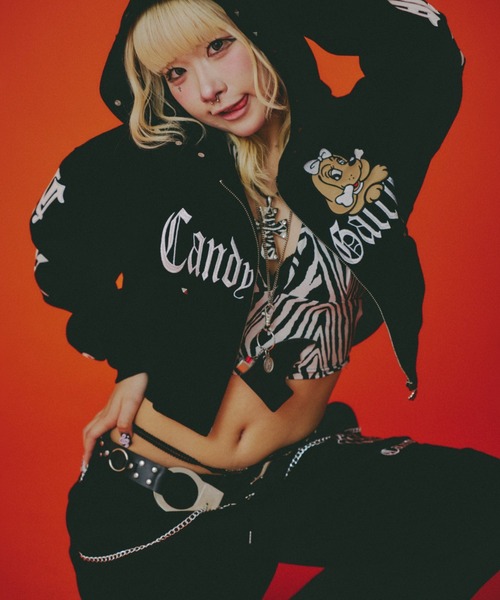 【入手困難✨】GALFY ガルフィー 3時のヒロイン ゆめっちコラボ パーカー黒 GALFY（ガルフィー）の「GALLIS ADDICTION×GALFY×ゆめっち刺繍