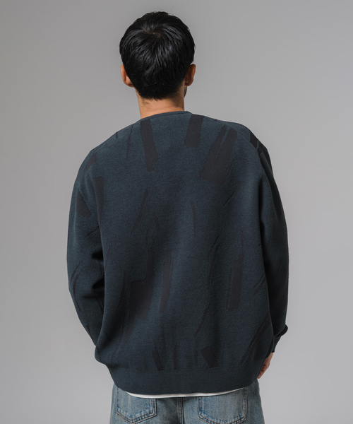 EDIFICE（エディフィス）の「ジャガード シェニール ヤーン V カーディガン（カーディガン/ボレロ・メンズ・ブルー/ネイビー/ブラック・LARGE/MEDIUM）」の4枚目の写真