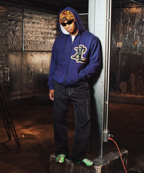 XLARGE（エクストララージ）の「PATCHED THERMAL ZIP UP HOODED SWEATSHIRT（パーカー・メンズ・オフホワイト/ブラック/パープル・S/M/L/XL）」の18枚目の写真