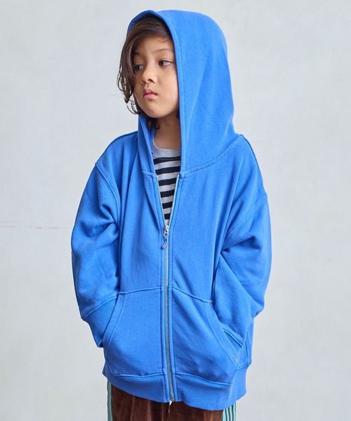 MARKEY'S（マーキーズ）の「ピグメントパーカー（パーカー・キッズ・チャコール/ブルー/ライトピンク・150/140/130/120/110/100/90）」の2枚目の写真