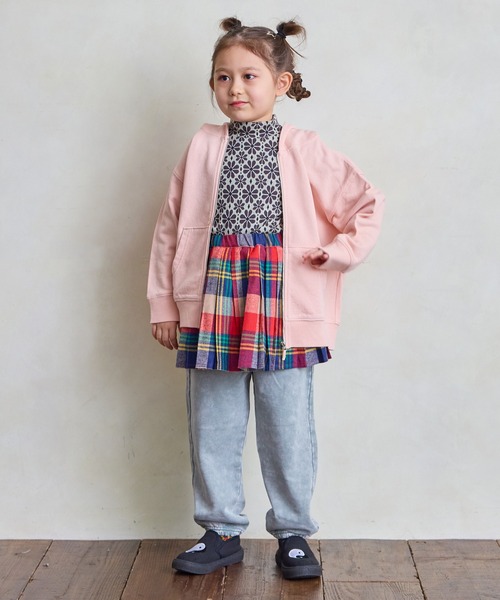 MARKEY'S（マーキーズ）の「ピグメントパーカー（パーカー・キッズ・チャコール/ブルー/ライトピンク・150/140/130/120/110/100/90）」の11枚目の写真