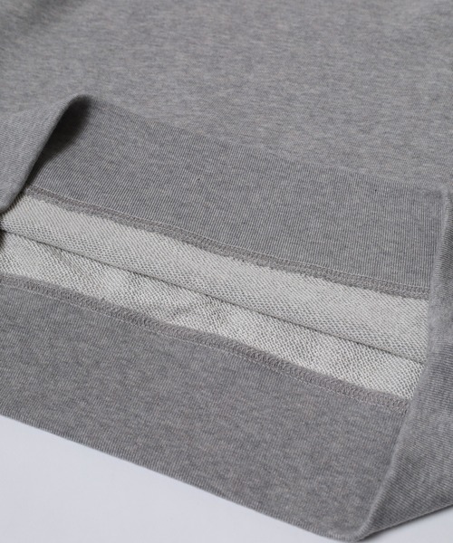 &soiree(アンドソワレ)の「&soiree メッセージ刺繍裏毛スウェットクルーネックプルオーバー(スウェット・メンズ・ベージュ/ネイビー・FREE)」の9枚目の写真