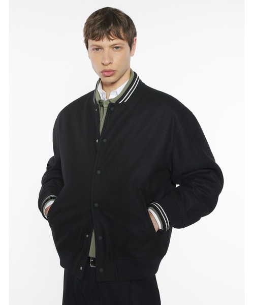Maison Kitsune（メゾンキツネ）の「VARSITY TEDDY BLOUSON（スタジャン・メンズ・ブラック・XS/S/M/L/XL/XXS）」の5枚目の写真