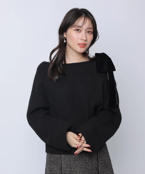 Apuweiser-riche（アプワイザーリッシェ）の「ベロアリボンゆるニット