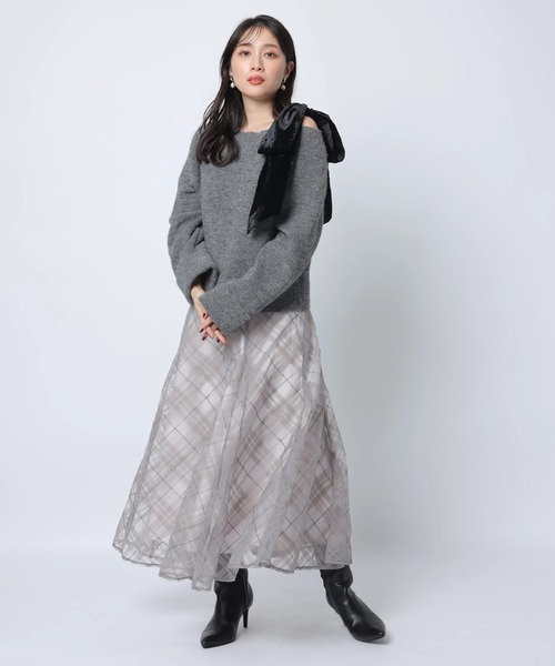 Apuweiser-riche（アプワイザーリッシェ）の「ベロアリボンゆるニット