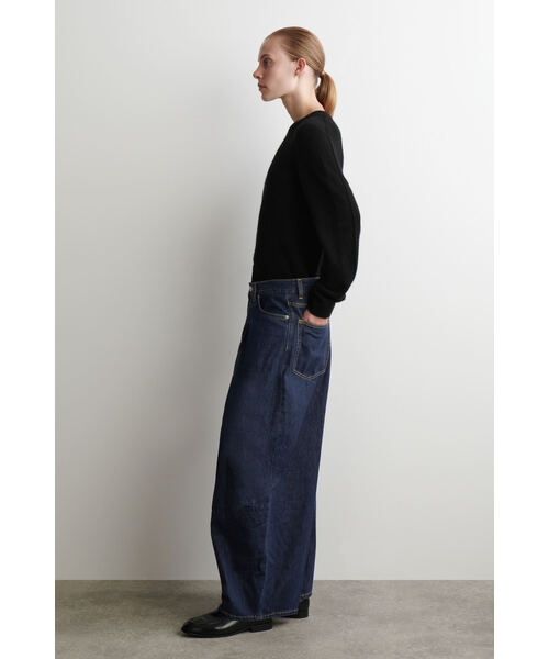 TWINEジーンズ - バレル（デニムパンツ）｜COS（コス）のファッション