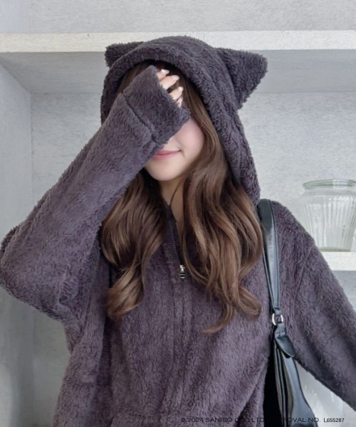 TREOVER（トレオーバー）の「≪HELLO KITTY≫猫耳フード付き ボアパーカー（パーカー・レディース・ブルー/オフホワイト/チャコール/ピンク・FREE）」の21枚目の写真