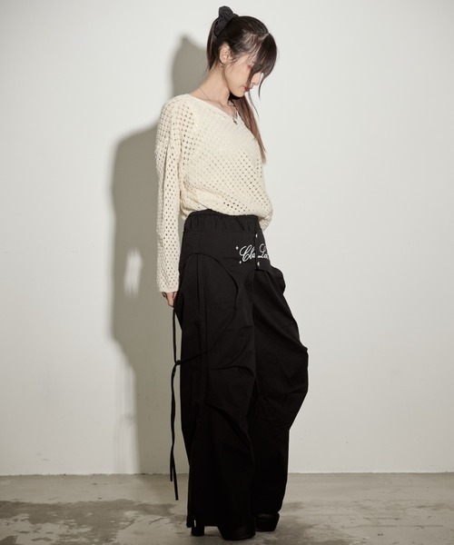 .KOM（ドットコム）の「『.KOM/ドットケーオーエム』オフショルクロシェニット&レイヤードインナー 2Pセット【GC】（ニット/セーター・レディース・ベージュ/ブラック/ブラウン・FREE）」の8枚目の写真