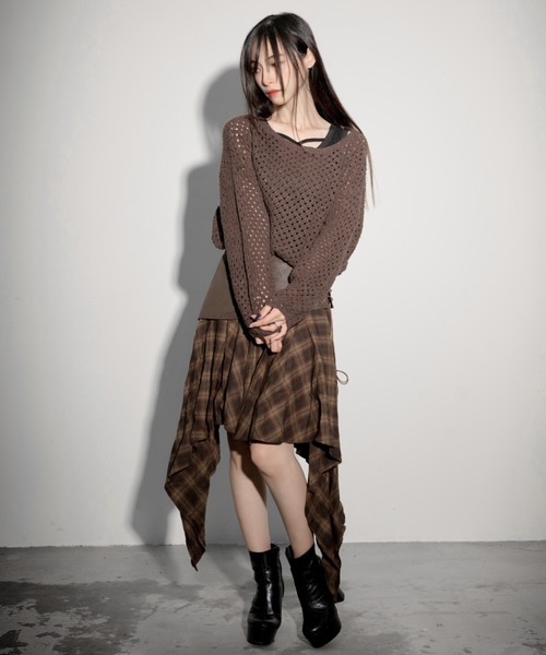 .KOM（ドットコム）の「『.KOM/ドットケーオーエム』オフショルクロシェニット&レイヤードインナー 2Pセット【GC】（ニット/セーター・レディース・ベージュ/ブラック/ブラウン・FREE）」の12枚目の写真