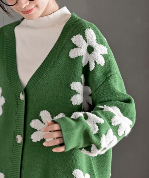 rps(アールピーエス)の「フラワージャガードニットカーディガン(カーディガン/ボレロ・レディース・レッド/グリーン/ブラック/アイボリー・フリー)」の16枚目の写真