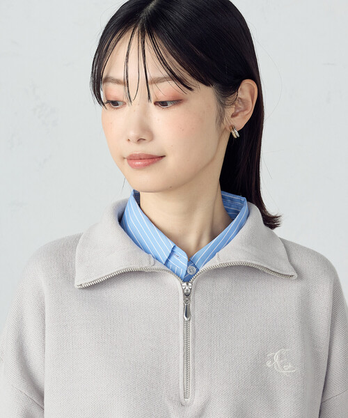 COMME CA ISM（コムサイズム）の「【ウォッシャブル】ワンポイント 刺繍 ハーフジップニット（ニット/セーター・レディース・アイボリー/ライトグレー・FREE）」の16枚目の写真