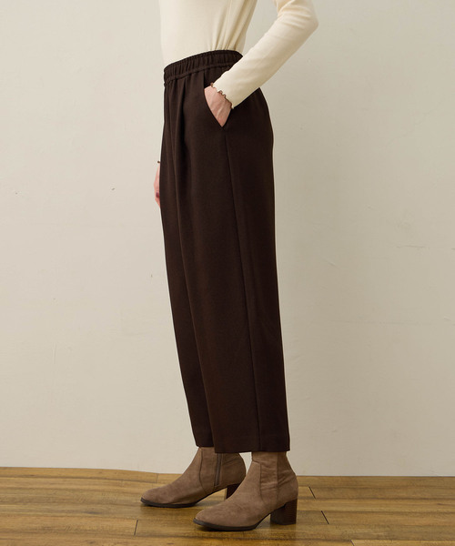 LE SOUK HOLIDAY(ルスークホリデー)の「ウーリッシュタックストレートパンツ【ウエストゴム】(その他パンツ・レディース・ダークブラウン/ブラック・M/L)」の6枚目の写真