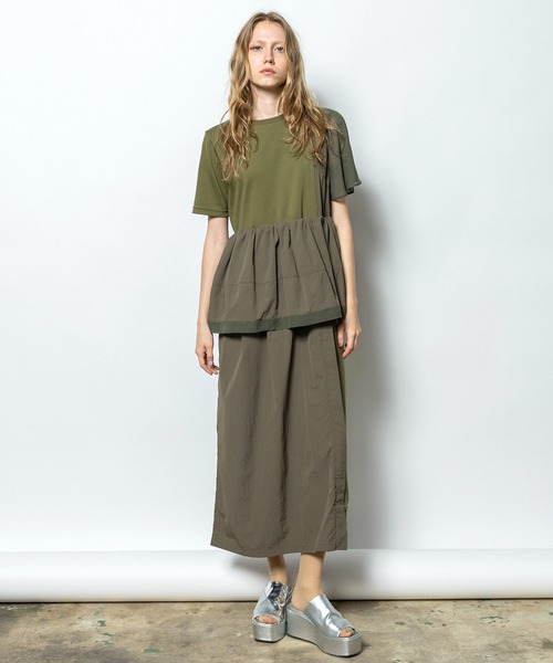 AULA AILA（アウラアイラ）の「ペプラムワンピース（ワンピース・レディース・カーキ/ブラック/ネイビー・0）」の10枚目の写真