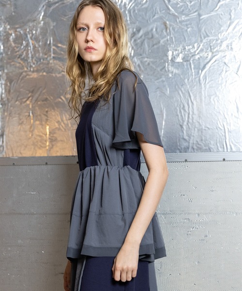 AULA AILA（アウラアイラ）の「ペプラムワンピース（ワンピース・レディース・カーキ/ブラック/ネイビー・0）」の17枚目の写真