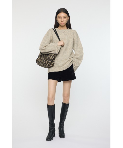 MOUSSY（マウジー）の「BRUSHED OVERSIZED セーター（ニット/セーター・レディース・チャコールグレー/ライトベージュ/ブルー・FREE）」の14枚目の写真
